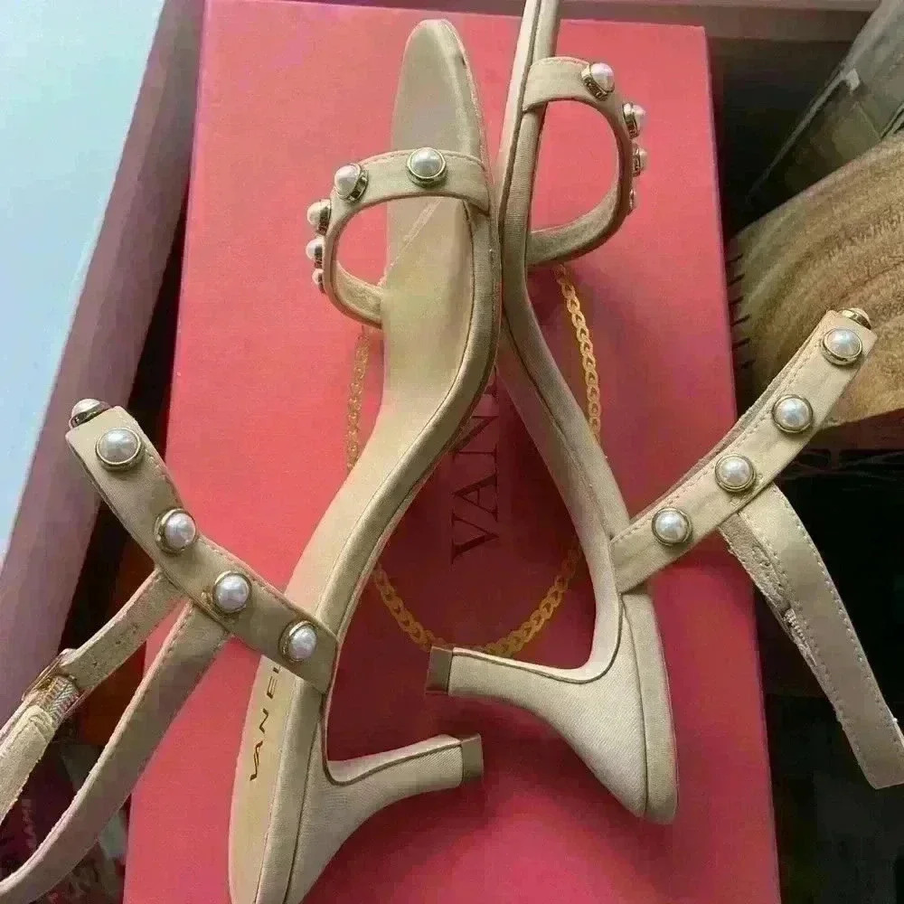 Vaneli Maryke Fabric & Pearl Sandals in Champagne Fabric 9 M - Picture 6 of 8